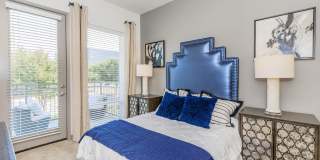 Jewel on Landmark Gallery 29