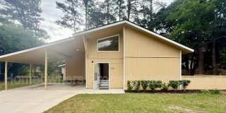 1009 Louisburg Place Gallery 1
