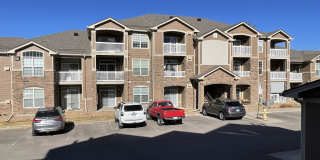 7440 S Blackhawk St Bldg 7 Gallery 1