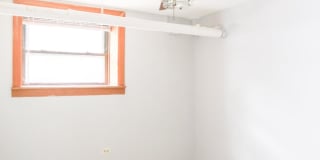 1352 West Foster Gallery 9