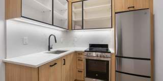 321 East 17th Street Gallery 5