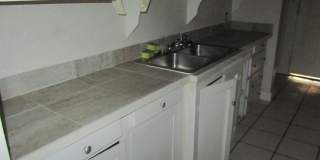 NICE Duplex for Rent close to Midtown and the Plaza District 2-bed & 1-bed available Gallery 10