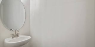 Poplar Row Gallery 10