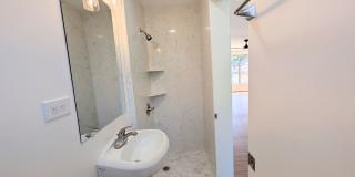 Newly Remodeled 2 bed 2 Bath Townhouse at Waialae Gardens in Kahala Gallery 12