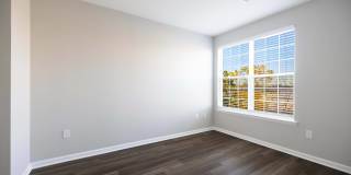 Harbor Pointe Gallery 70