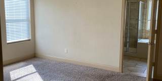 Beautiful Home with a Den Gallery 5