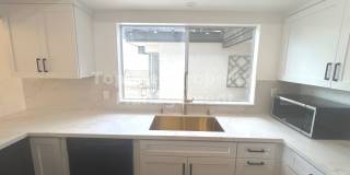 ***NEWLY RENOVATED 2 bed, 2 bath Townhouse in Carlsbad / La Costa - Available 06/01*** Gallery 7