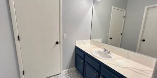 Gated Townhome 3-Bedrooms 2.5-Bathrooms! Gallery 21