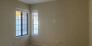Single Story Beautiful Bay View Home Gallery 16