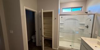 Three Bedroom Two Bath Home with A Den Gallery 7