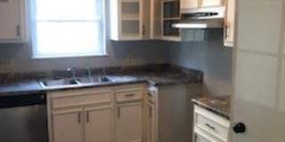 Beautiful 3 bedroom 2 bath home Gallery 7