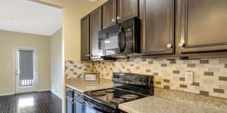 Spacious 3 Bedroom 3.5 Bathroom Townhome in Newport News Gallery 16