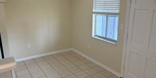 Updated 1 Bedroom Apartment Near the Beach – First Floor – Cats Welcome! Gallery 23