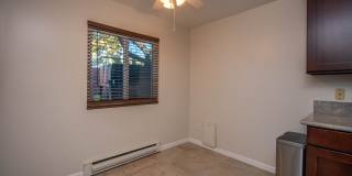 Cozy 2BD/2BA in Carlsbad Village Gallery 6