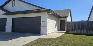 664 E Martens Ct Gallery 1