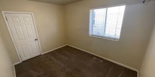 New Carpet! Liberty Park One Bedroom Single Family Home with Huge Yard Gallery 4