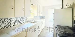 4324 North Iroquois Avenue Gallery 1