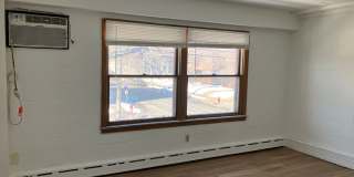 Campus Apartments 700-727 University SE Gallery 8