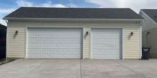 Gorgeous 6-bedroom, 4-bathroom with a large garage Salem Gallery 29