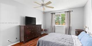 3083 N Oakland Forest Dr Gallery 65