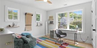 33 Howland Avenue Gallery 25