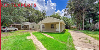 704 Louise Drive West Gallery 13