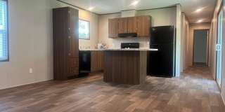 60 White Oak Village Gallery 1