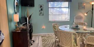 Bring your dog!  2 bedroom, 2 bath, Single family home in South Venice Gallery 13