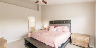 20101 Seagrove St Gallery 24