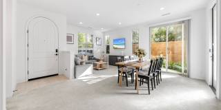 117 Henson Gallery 5
