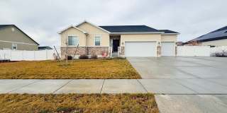 737 3400 West Gallery 1