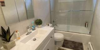 552 E Walnut Street Gallery 10