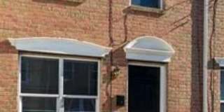 Beautifully Renovated 4 Bedroom | 3.5 Bathroom Home – Modern Finishes  Spacious Layout Gallery 1