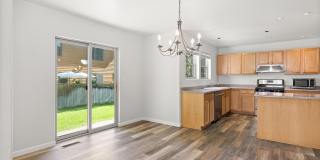 528 Lake Court Gallery 10