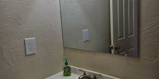 1 BEDROOM 1 BATH NEWLY RENOVATED CONDO Gallery 19