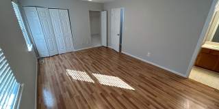 Room in 3 Bedroom Home at Beaverwood Dr Gallery 27