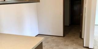 2-Bedroom 1-Bathroom Duplex off Gilham Gallery 8