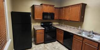 Three Bedroom Villa in Downtown Omaha! Gallery 1
