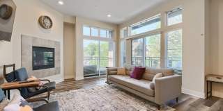 Evolve Real Estate: Gorgeous Condo with Garage Parking in Congress Park AVAILABLE MAY 15! Gallery 3