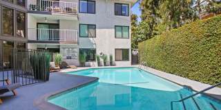 8300 De Longpre Apartments Gallery 4