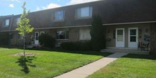 Grafton 3 Bedroom 2.5 bath Town Home Gallery 1