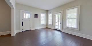 Down Stairs Apartment in Springfield Gallery 20
