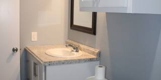 Newly Remodeled! Close to Tinker Gallery 21