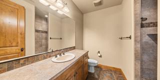 Beautiful Home in an Exclusive Gated Community Gallery 17