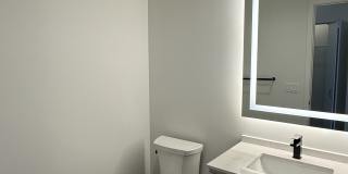 1371 W Randolph St Gallery 6