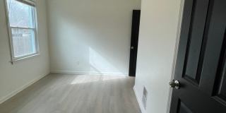 Bright & Airy 3-Bedroom Bungalow-Move-In Ready! Gallery 13