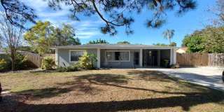 Stunning Pool Home in Sapphire Shores – West of the Trail Near the Ringling Museum Gallery 3