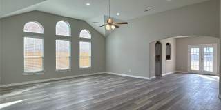 1913 Pin Oak Trail Gallery 1