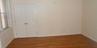 2Br/1Bth apartment available NOW! Great Location! Gallery 7