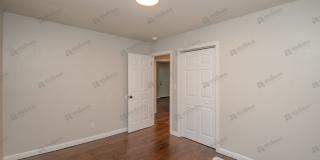 Newly Renovated & Spacious Home w/ Bonus Room Gallery 12